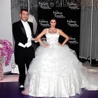 The unveiling of Kim Kardashian s wedding-themed wax figure dress | Picture 62800